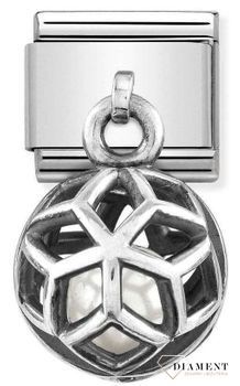 Charms Nomination Silver Charms Romb perła 331810 03. Ponadczasowa biżuteria, pozwalająca każdej kobiecie skomponować bransoletkę wedle własnych upodobań, a następnie modyfikować ją poprzez dodawanie i zmienianie kolejnych e.jpg